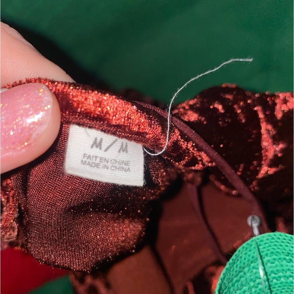 Deep Red Velvet Mini Dress | Size: M | Garage - Picture 4 of 4